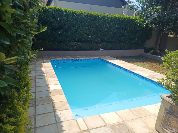 Fibreglass-lined pool, project 2