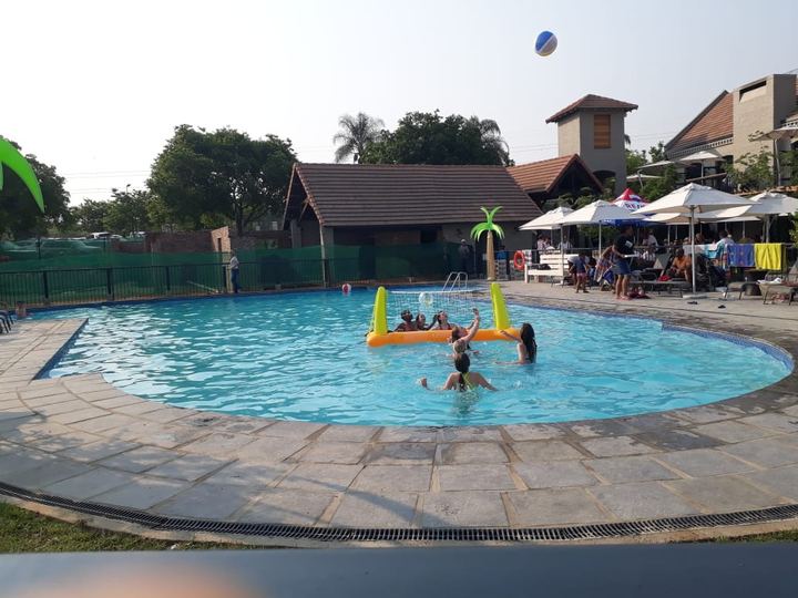 Marbelite pool, project 9