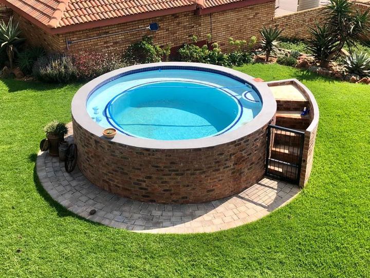 Marbelite pool, project 11